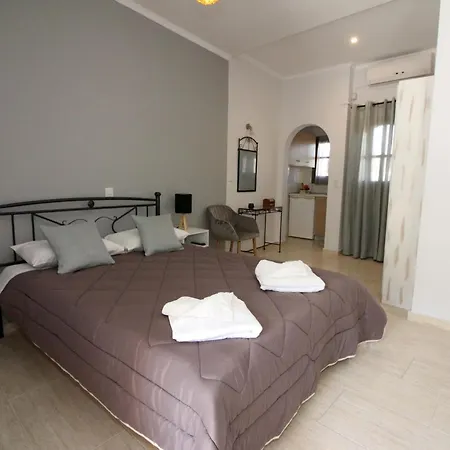 Santa Barbara Lakis Aparthotel Perivólion